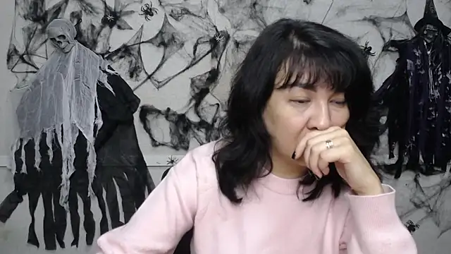 SelenaFly online show from October 20, 2025, 5:20 am