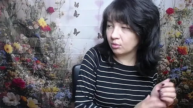 SelenaFly online show from September 29, 2025, 11:27 am