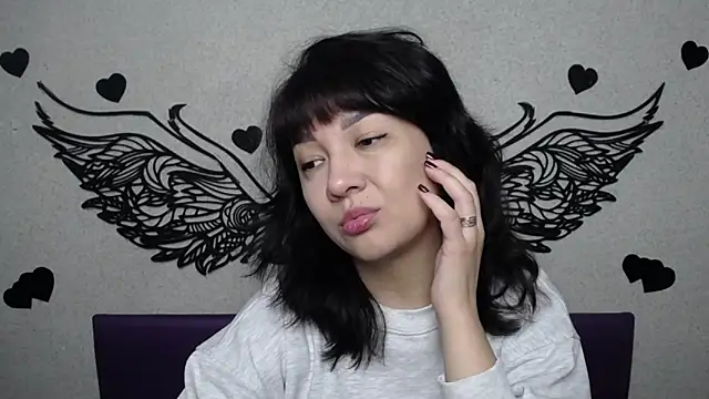 SelenaFly online show from October 1, 2025, 5:12 am