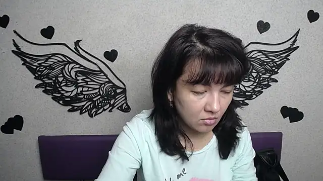 SelenaFly online show from September 11, 2025, 6:13 am