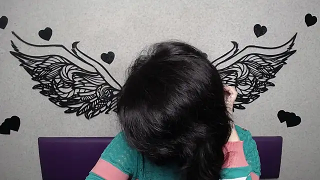 SelenaFly online show from October 3, 2025, 5:09 am