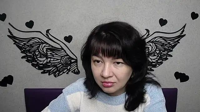 SelenaFly online show from October 2, 2025, 5:11 am