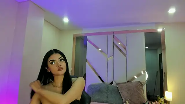 Snapshot of EmmaStonns chatting on September 25, 2025, 1:17 pm EmmaStonns online show from September 25, 2025, 1:17 pm