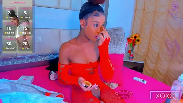 Snapshot of EbonyWildYou chatting on September 30, 2025, 2:01 pm EbonyWildYou online show from September 30, 2025, 2:01 pm