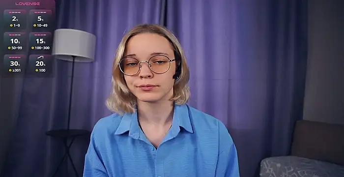 Snapshot of EdaKirkIin chatting on September 17, 2025, 6:26 am EdaKirkIin online show from September 17, 2025, 6:26 am