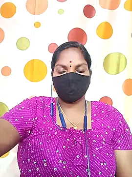 Snapshot of Tamil_Abinaya chatting on September 9, 2025, 5:22 pm Tamil Abinaya online show from September 9, 2025, 5:22 pm
