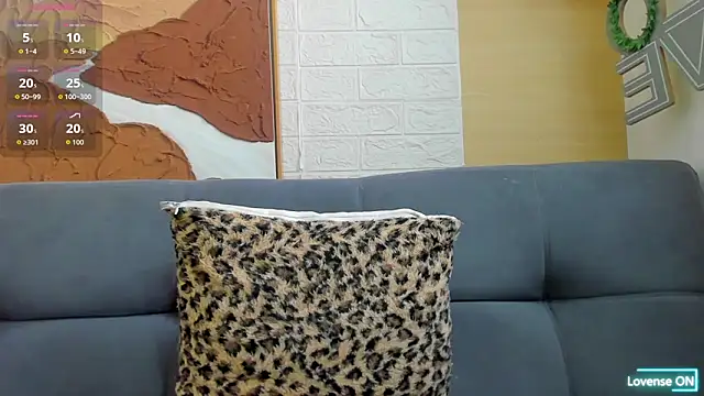 scarlett mask online show from October 2, 2025, 7:06 pm