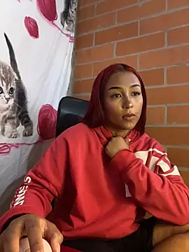 kitty moon1 online show from September 30, 2025, 6:36 pm
