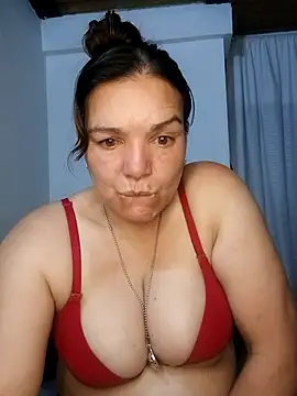 MomSex  online show from September 15, 2025, 1:17 am