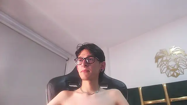 Snapshot of JAX25_OS chatting on October 7, 2025, 7:59 pm JAX25 OS online show from October 7, 2025, 7:59 pm