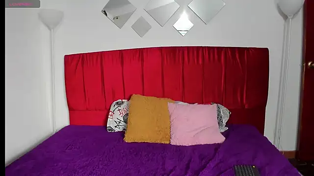 Electra  moon online show from November 29, 2025, 6:13 am