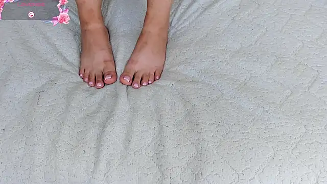 Snapshot of angel_ponce chatting on September 26, 2025, 7:43 pm angel ponce online show from September 26, 2025, 7:43 pm