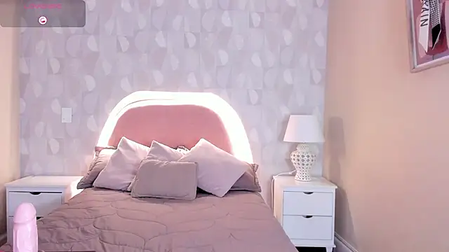 Snapshot of angel_ponce chatting on October 4, 2025, 12:50 pm angel ponce online show from October 4, 2025, 12:50 pm