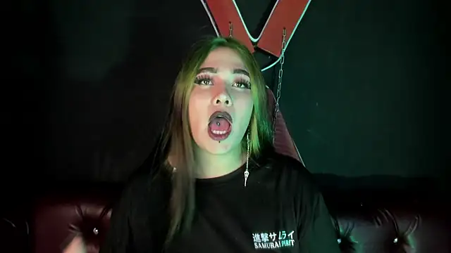 Snapshot of Lilith_Zenith chatting on October 29, 2025, 3:05 am Lilith Zenith online show from October 29, 2025, 3:05 am