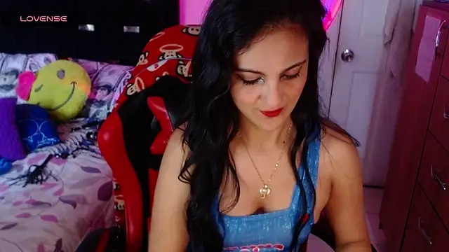 Snapshot of BasmaHernandez chatting on May 27, 2026, 2:24 pm BasmaHernandez online show from May 27, 2026, 2:24 pm