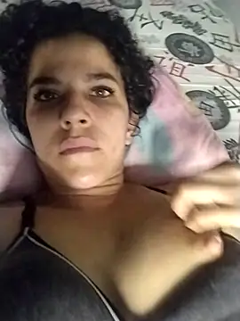 lucerocutte online show from December 4, 2025, 2:43 am