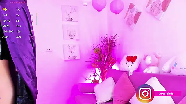 Snapshot of Zaradavis chatting on October 4, 2025, 9:16 pm Zaradavis online show from October 4, 2025, 9:16 pm