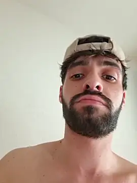 young swisscouple online show from March 26, 2026, 3:43 pm