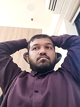 Snapshot of VJ17 chatting on March 4, 2026, 10:12 am VJ17 online show from March 4, 2026, 10:12 am