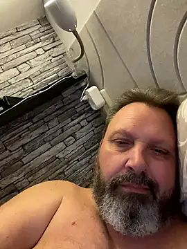Snapshot of BigMan738@xh chatting on May 16, 2026, 10:31 pm BigMan738xh online show from May 16, 2026, 10:31 pm