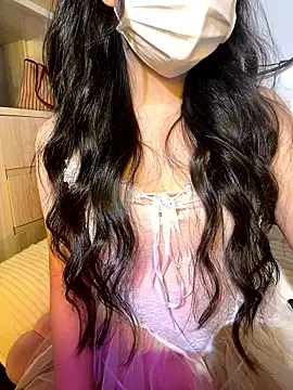 LINNIE05 online show from January 12, 2026, 8:54 am