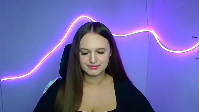 Snapshot of Aurora_White chatting on September 29, 2025, 11:16 am Aurora White online show from September 29, 2025, 11:16 am