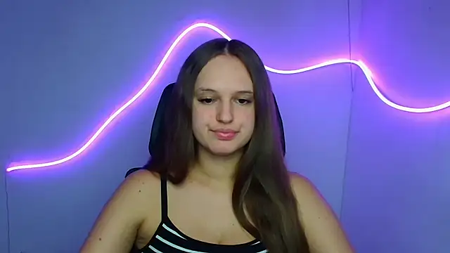 Snapshot of Aurora_White chatting on September 24, 2025, 11:17 am Aurora White online show from September 24, 2025, 11:17 am