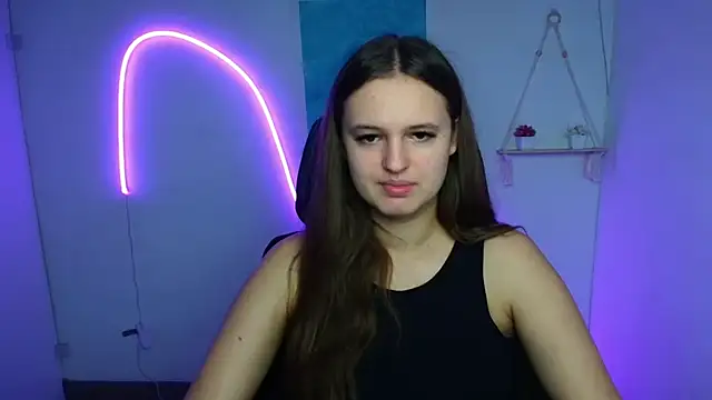 Snapshot of Aurora_White chatting on October 25, 2025, 5:28 am Aurora White online show from October 25, 2025, 5:28 am