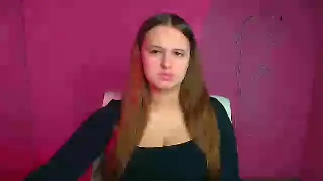 Snapshot of Aurora_White chatting on October 12, 2025, 5:20 am Aurora White online show from October 12, 2025, 5:20 am