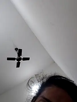 Snapshot of sexyshreyacdbottom chatting on February 8, 2026, 12:08 am sexyshreyacdbottom online show from February 8, 2026, 12:08 am