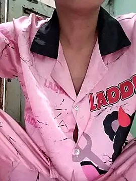 Snapshot of Sexyladzy chatting on October 14, 2025, 3:51 am Sexyladzy online show from October 14, 2025, 3:51 am