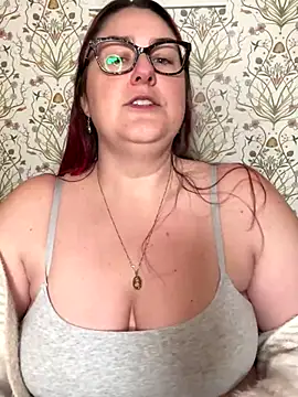 Lacey-BBW online show from September 30, 2025, 8:26 pm