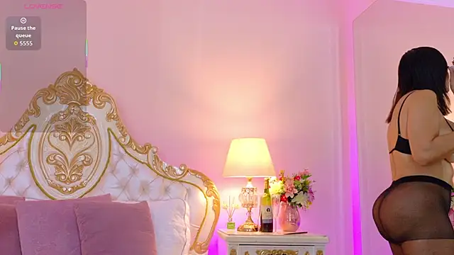 EvaRoah online show from May 29, 2026, 12:00 pm