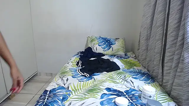 Lolly 96 online show from October 6, 2025, 6:08 pm