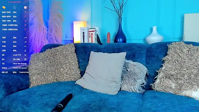 Leo Savage  online show from November 28, 2025, 3:39 am