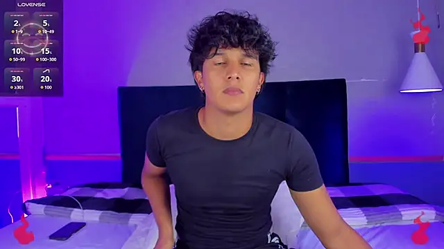 Snapshot of Leo_Savage_ chatting on September 19, 2025, 4:05 am Leo Savage online show from September 19, 2025, 4:05 am