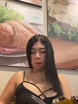 LiaSaenz27 online show from October 3, 2025, 3:35 pm