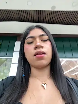 LiaSaenz27 online show from October 29, 2025, 3:22 pm