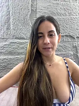 CamileX online show from October 16, 2025, 1:41 pm