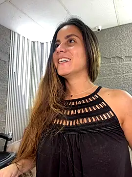 CamileX online show from October 7, 2025, 1:45 pm