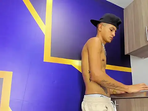 Snapshot of gustavo_saaled19_ chatting on September 26, 2025, 7:43 pm gustavo saaled19  online show from September 26, 2025, 7:43 pm