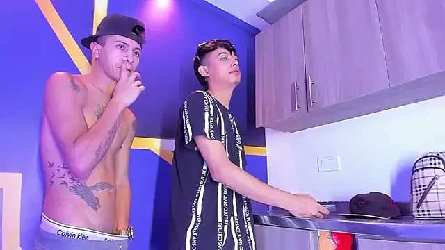 Snapshot of gustavo_saaled19_ chatting on October 6, 2025, 8:09 pm gustavo saaled19  online show from October 6, 2025, 8:09 pm