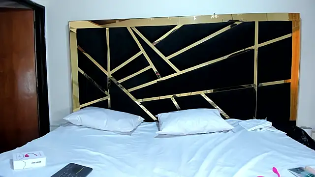 Snapshot of ValeriaJacobs chatting on October 8, 2025, 12:28 pm ValeriaJacobs online show from October 8, 2025, 12:28 pm