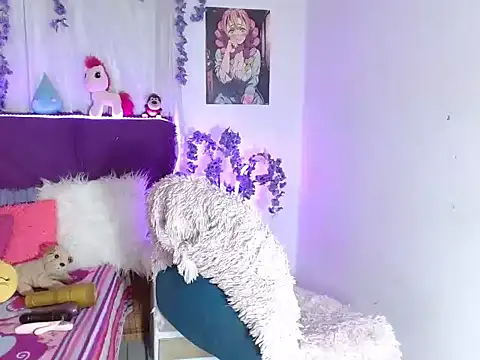 lolitaa hot  online show from September 9, 2025, 11:25 pm