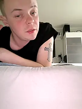 Twojsynek1997 online show from April 4, 2026, 2:12 pm