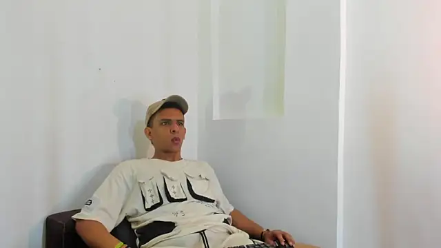  Tarekk  online show from October 7, 2025, 2:29 pm