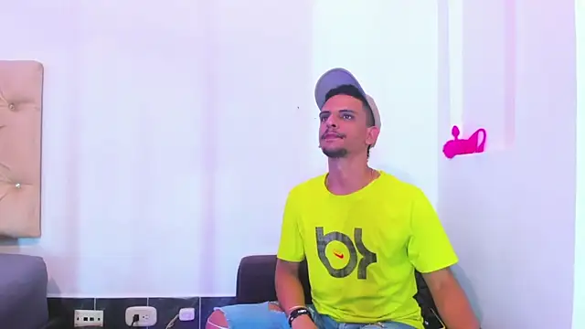  Tarekk  online show from September 30, 2025, 2:34 pm