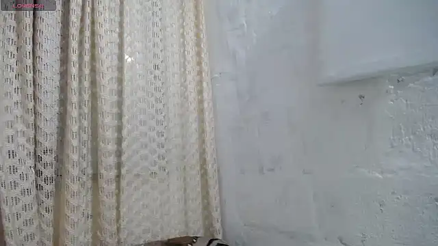 Snapshot of gabbyparker_ chatting on September 19, 2025, 8:29 am gabbyparker  online show from September 19, 2025, 8:29 am