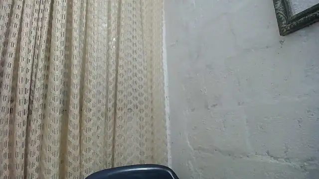 gabbyparker  online show from May 15, 2026, 9:40 am