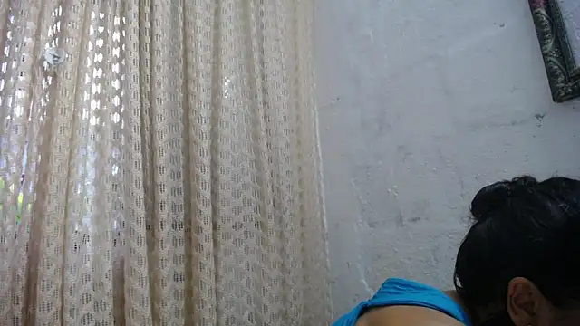 gabbyparker  online show from February 9, 2026, 10:52 pm